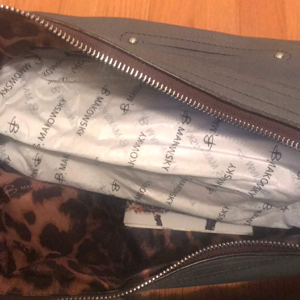 Purse - Picture 3 of 3